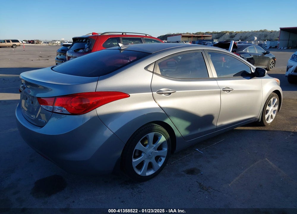 2013 HYUNDAI ELANTRA VIN: KMHDH4AE0DU745899