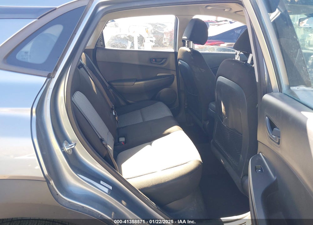 2019 HYUNDAI KONA SE VIN: KM8K1CAA6KU290816