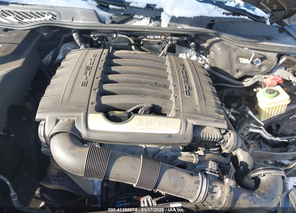2016 PORSCHE CAYENNE VIN: WP1AA2A21GLA05440