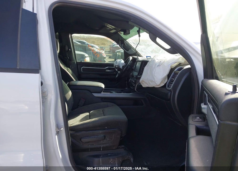2019 RAM 1500 VIN: 1C6RREFT1KN548887