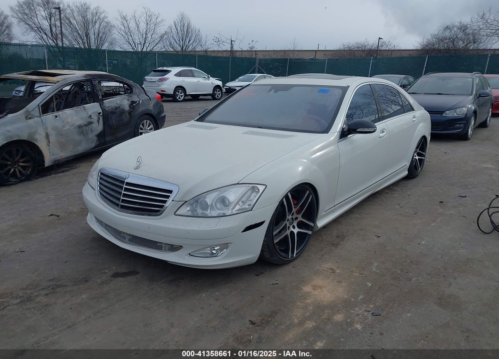 2008 MERCEDES-BENZ S 550 VIN: WDDNG71X58A239285