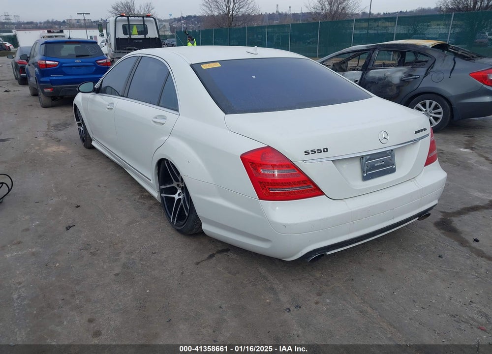 2008 MERCEDES-BENZ S 550 VIN: WDDNG71X58A239285
