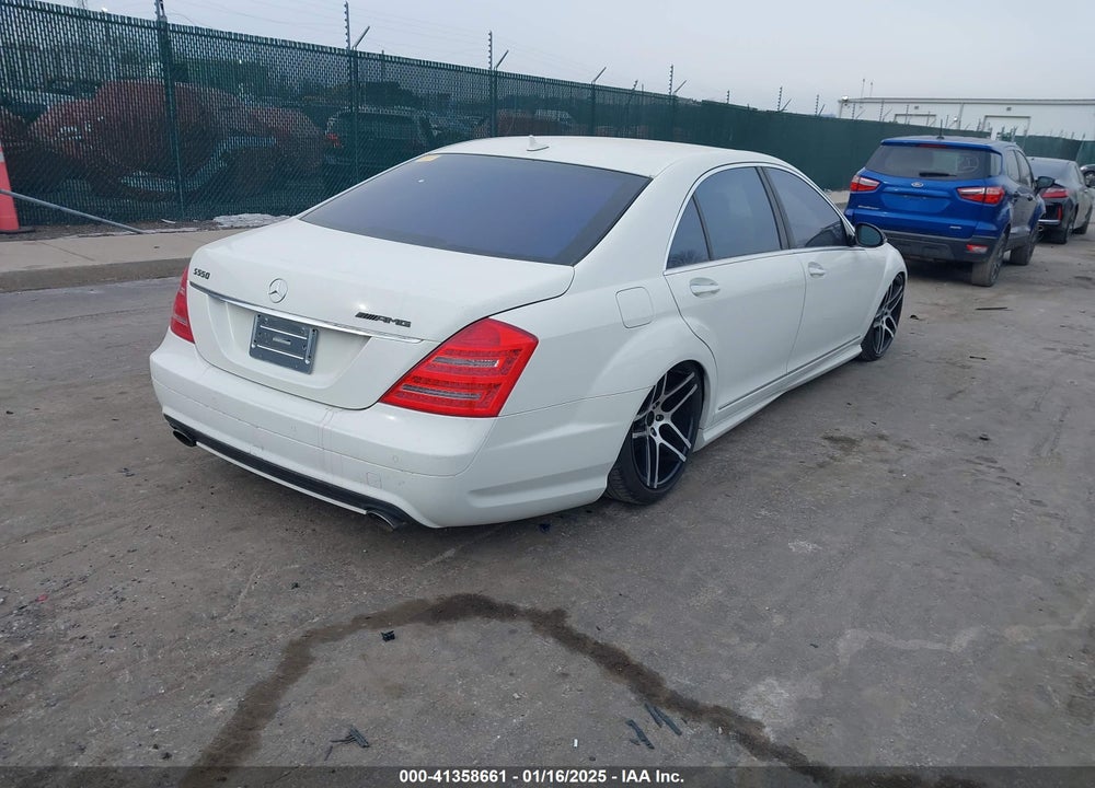 2008 MERCEDES-BENZ S 550 VIN: WDDNG71X58A239285