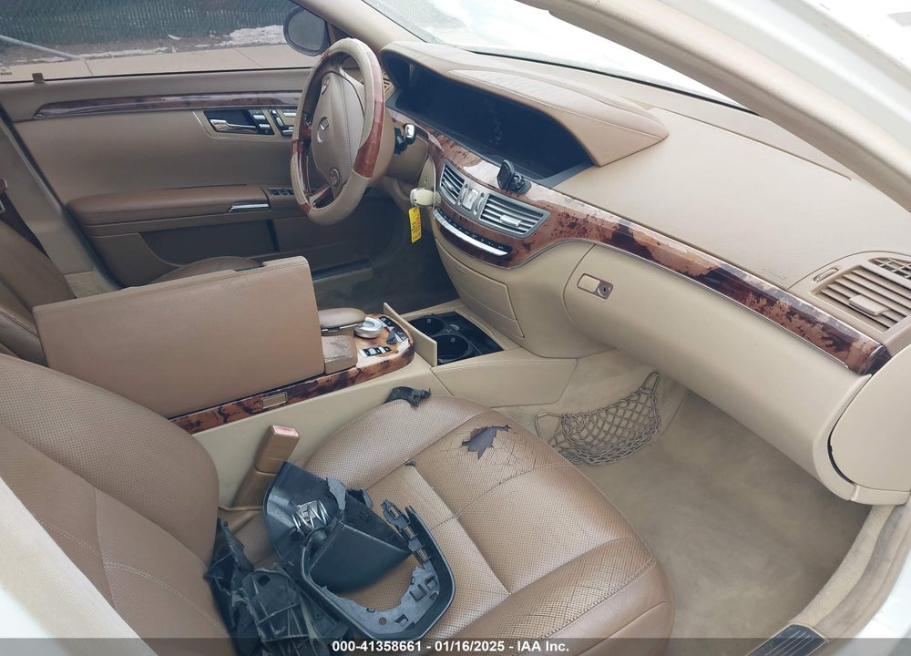 2008 MERCEDES-BENZ S 550 VIN: WDDNG71X58A239285
