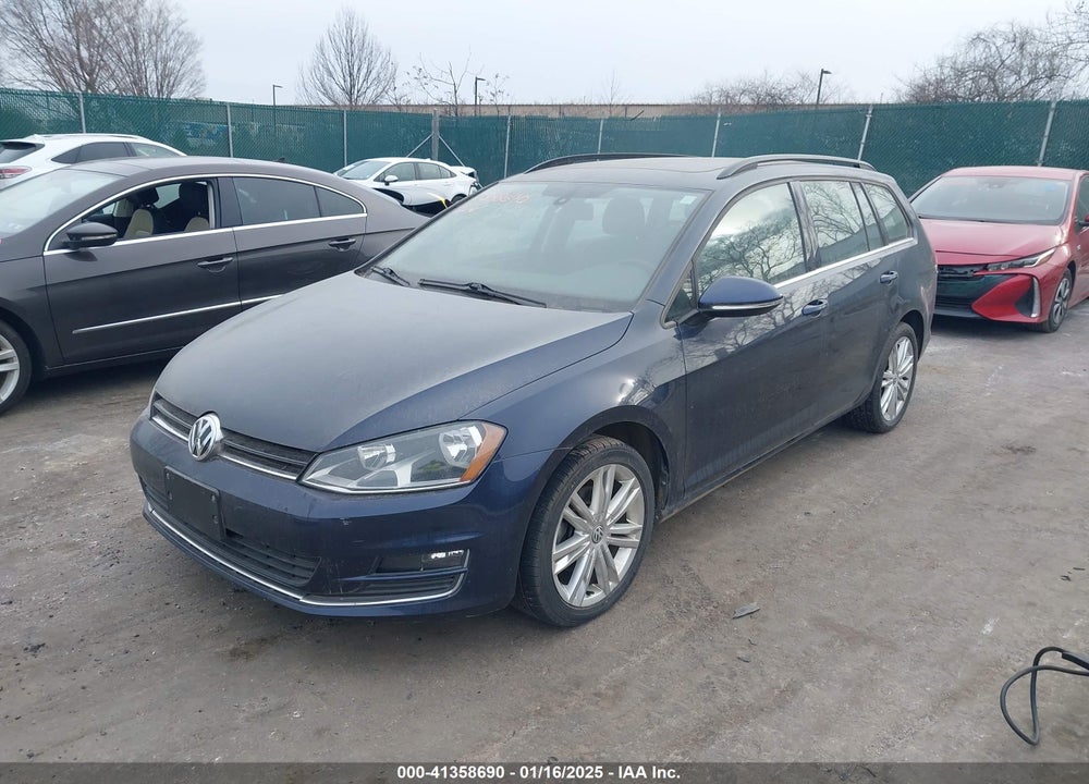 2015 VOLKSWAGEN GOLF SPORTWAGEN TDI SE 4-DOOR VIN: 3VWCA7AU3FM511645