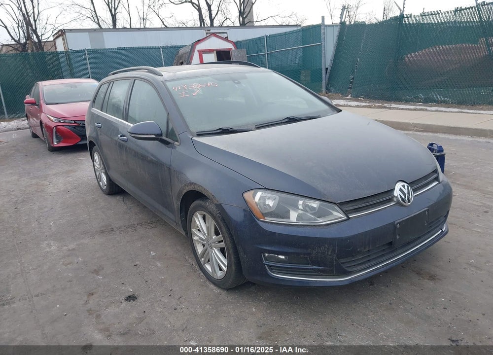 2015 VOLKSWAGEN GOLF SPORTWAGEN TDI SE 4-DOOR VIN: 3VWCA7AU3FM511645