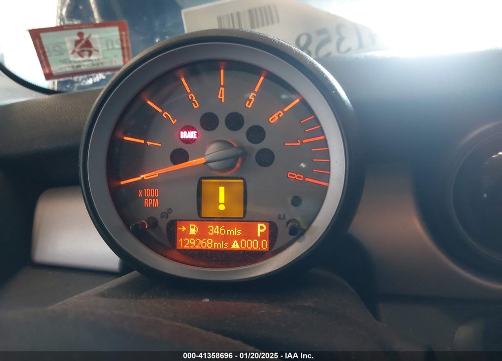2009 MINI COOPER CLUBMAN VIN: WMWML33559TN69257