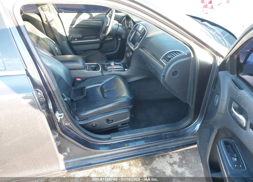 2015 CHRYSLER 300 VIN: 2C3CCAAG0FH891681