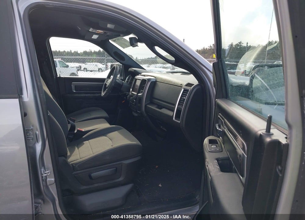 2021 RAM 1500 CLASSIC VIN: 1C6RR7GG6MS582308