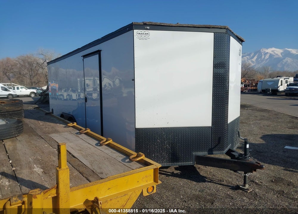 2022 COVERED WAGON ENCLOSED VIN: 53FBE2027NF058201