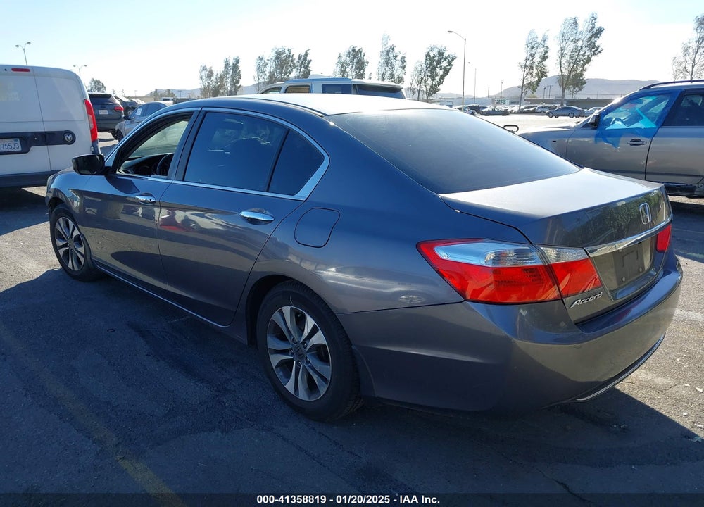 2015 HONDA ACCORD VIN: 1HGCR2F32FA259240