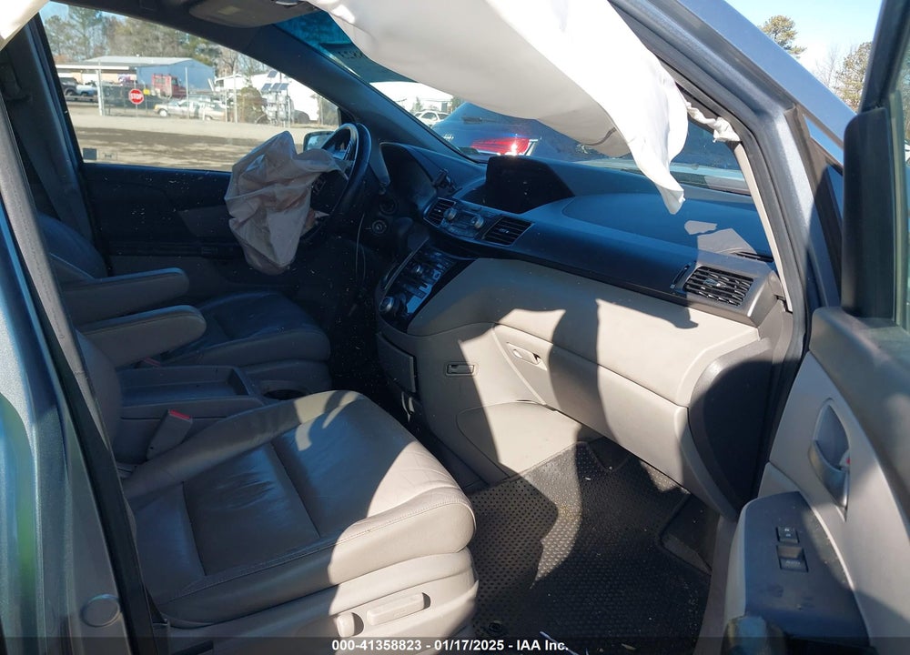 2011 HONDA ODYSSEY EX-L VIN: 5FNRL5H67BB005074