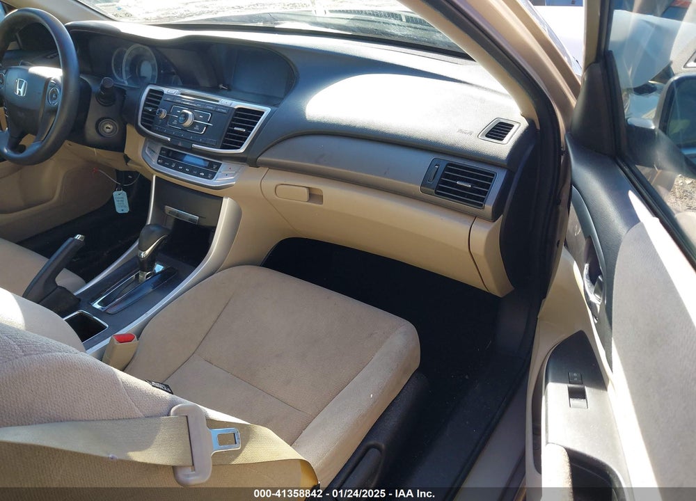 2013 HONDA ACCORD VIN: 1HGCR2F32DA165212