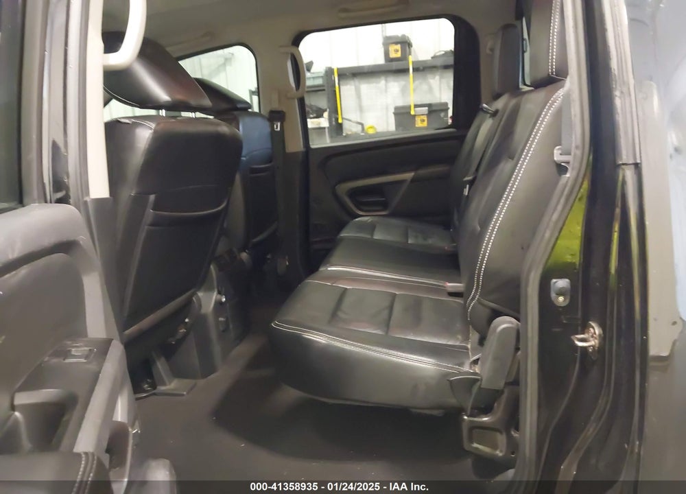 2015 NISSAN TITAN VIN: 1N6AA0EC6FN502962