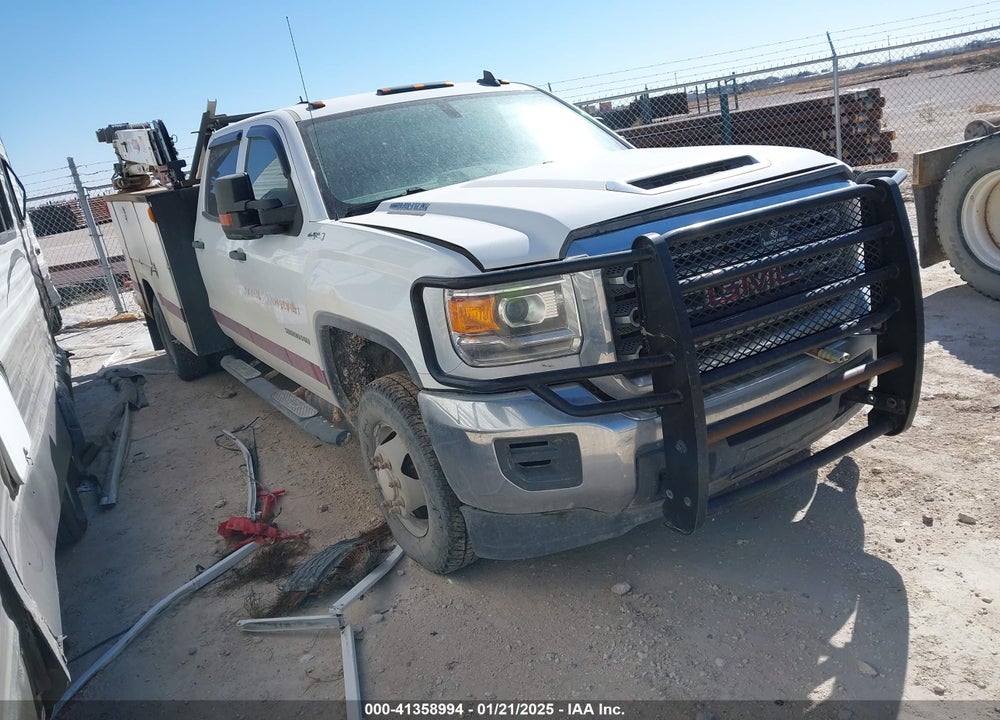 2018 GMC SIERRA 3500HD CHASSIS VIN: 1GD42VCY3JF235982