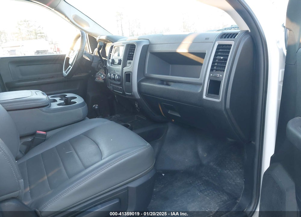 2014 RAM 2500 TRADESMAN VIN: 3C6TR5CT1EG235006