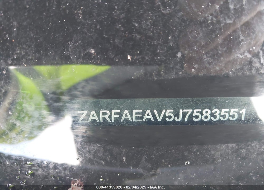 2018 ALFA ROMEO GIULIA VIN: ZARFAEAV5J7583551
