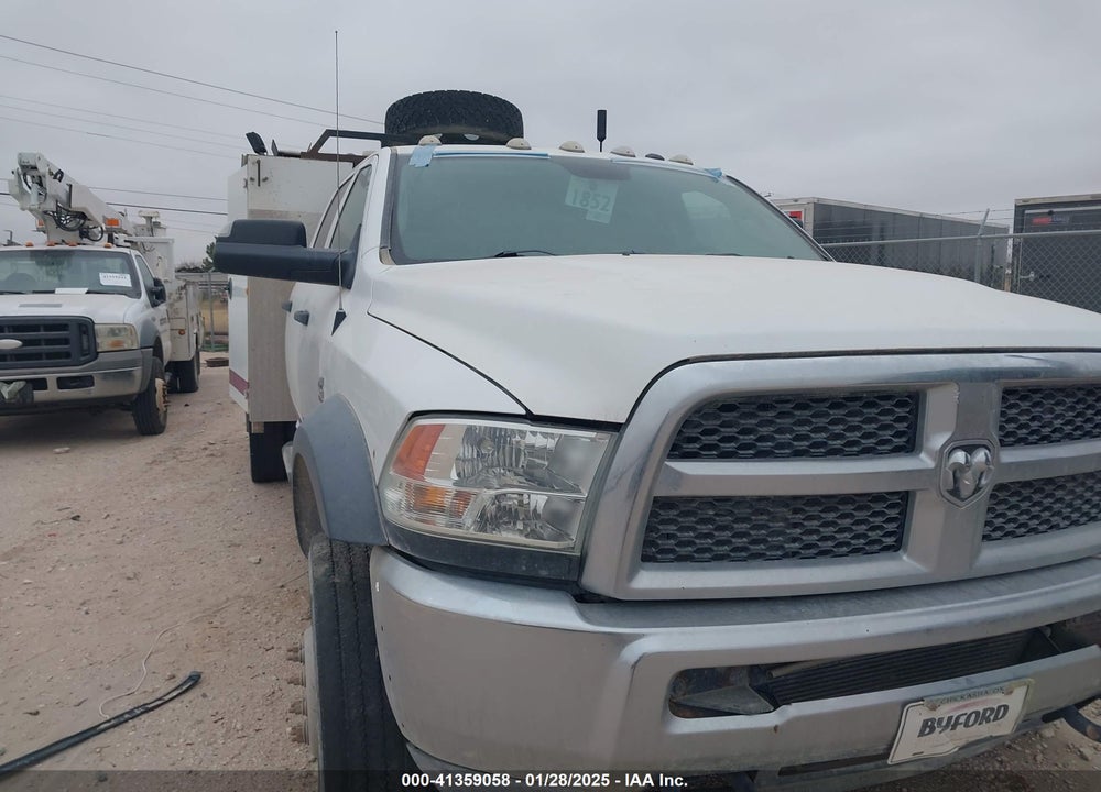 2018 RAM 5500 CHASSIS TRADESMAN/SLT/LAIE VIN: 3C7WRNEL2JG145766