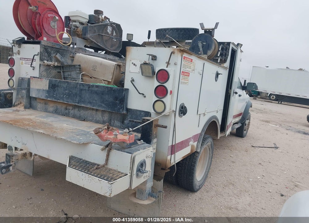 2018 RAM 5500 CHASSIS TRADESMAN/SLT/LAIE VIN: 3C7WRNEL2JG145766