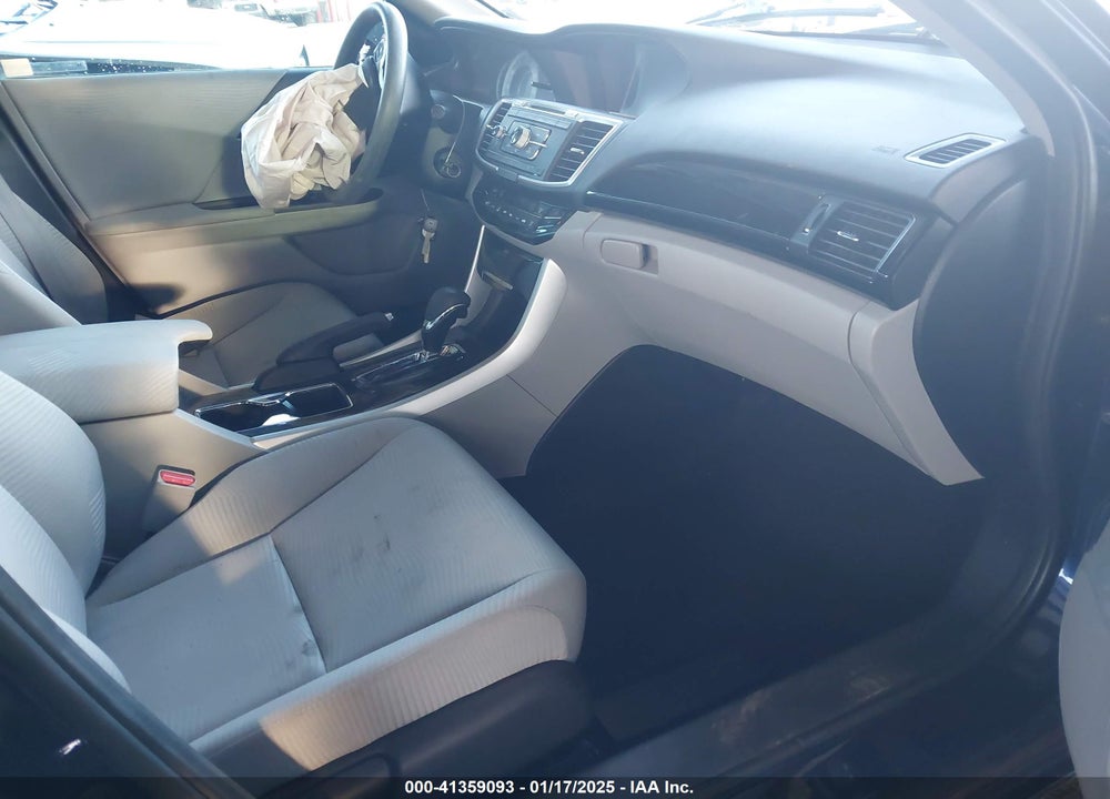 2017 HONDA ACCORD VIN: 1HGCR2F39HA205341