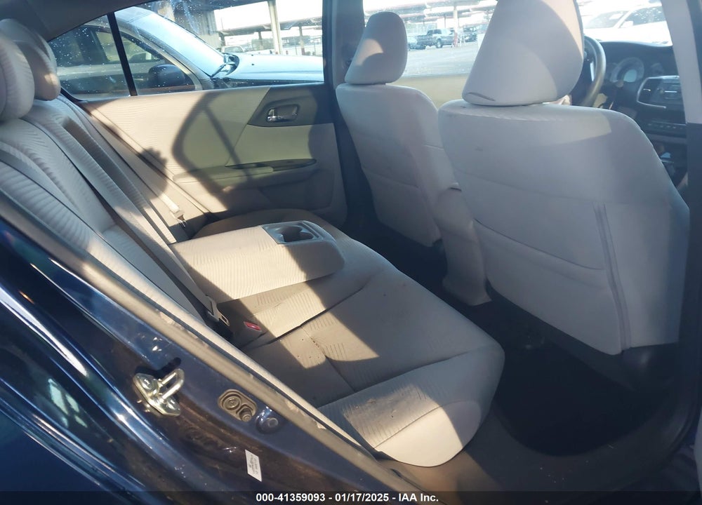 2017 HONDA ACCORD VIN: 1HGCR2F39HA205341