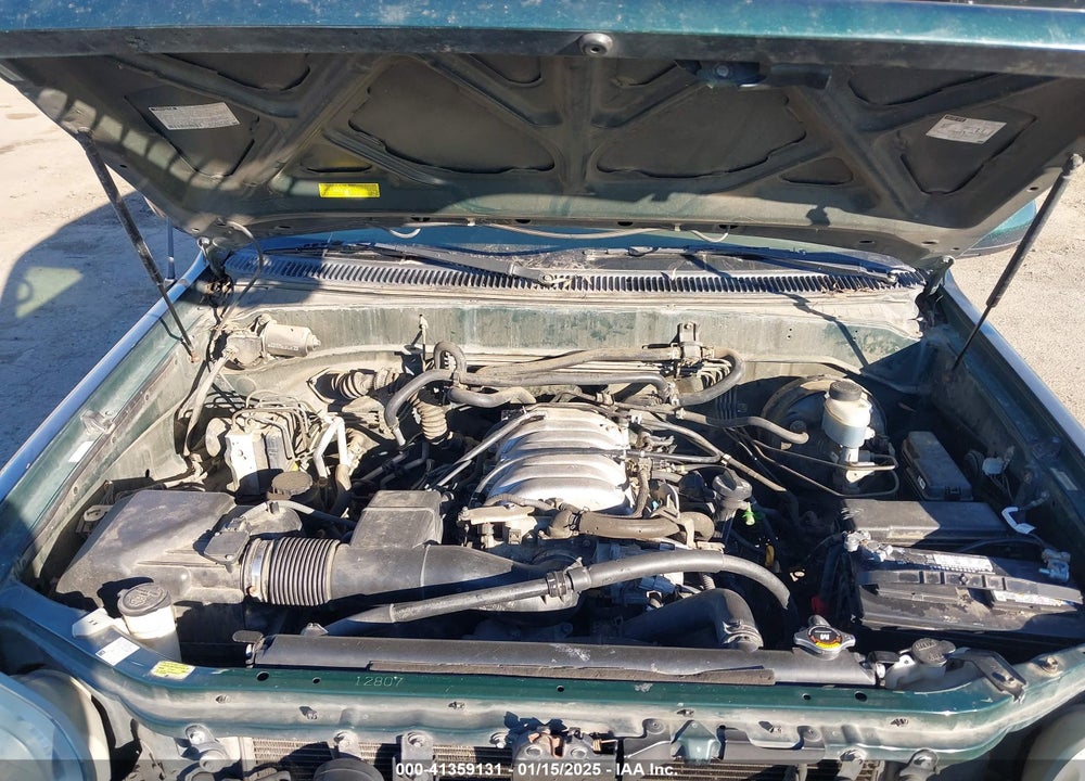 2002 TOYOTA SEQUOIA SR5 V8 VIN: 5TDZT34A42S092765