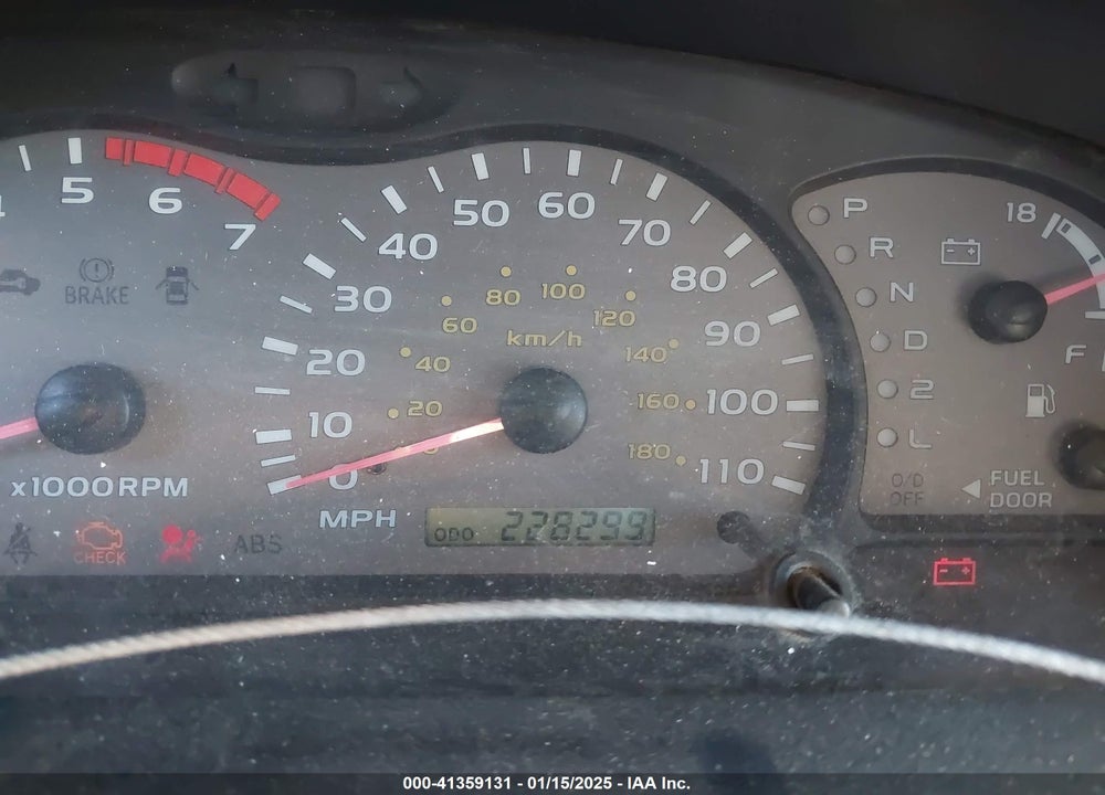 2002 TOYOTA SEQUOIA SR5 V8 VIN: 5TDZT34A42S092765