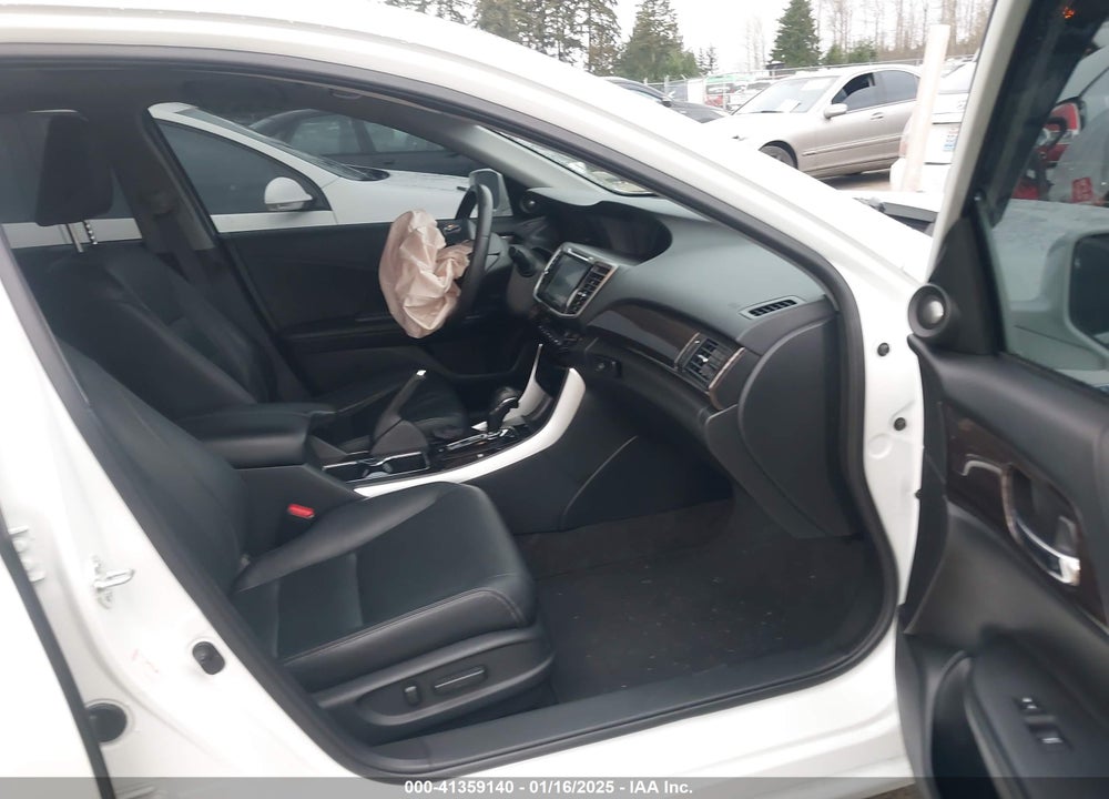 2017 HONDA ACCORD HYBRID VIN: JHMCR6F52HC007355