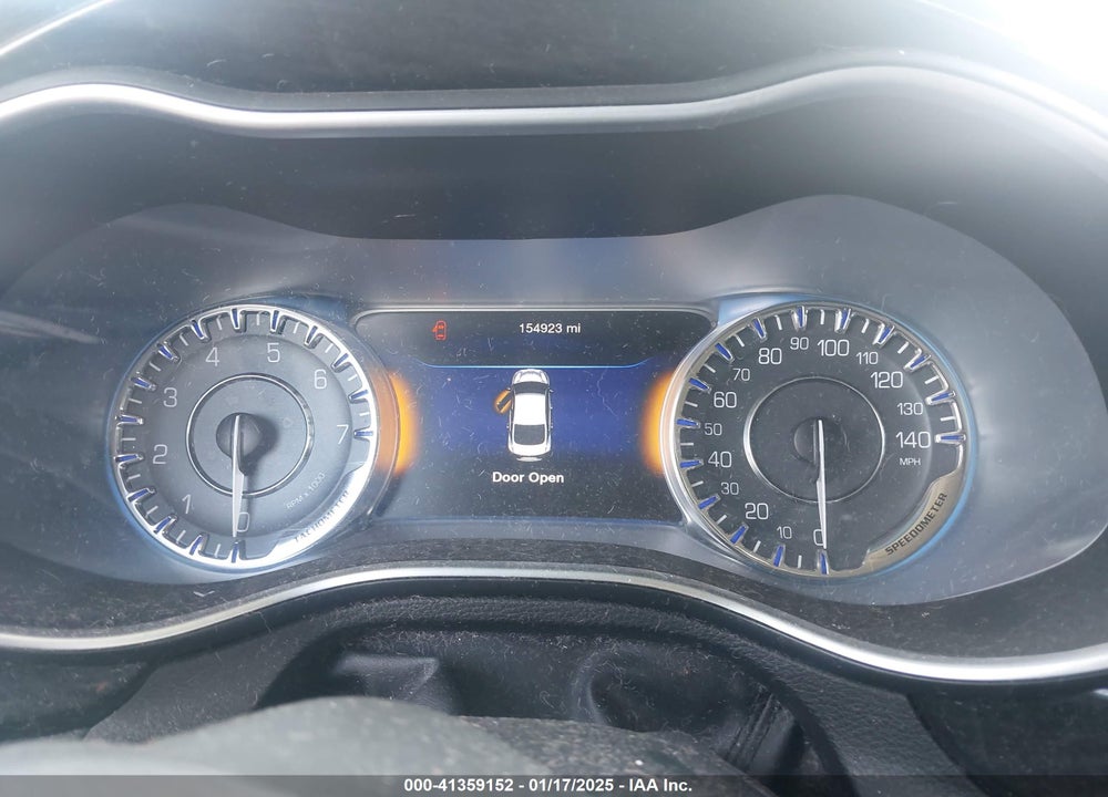 2015 CHRYSLER 200 VIN: 1C3CCCCB2FN612087