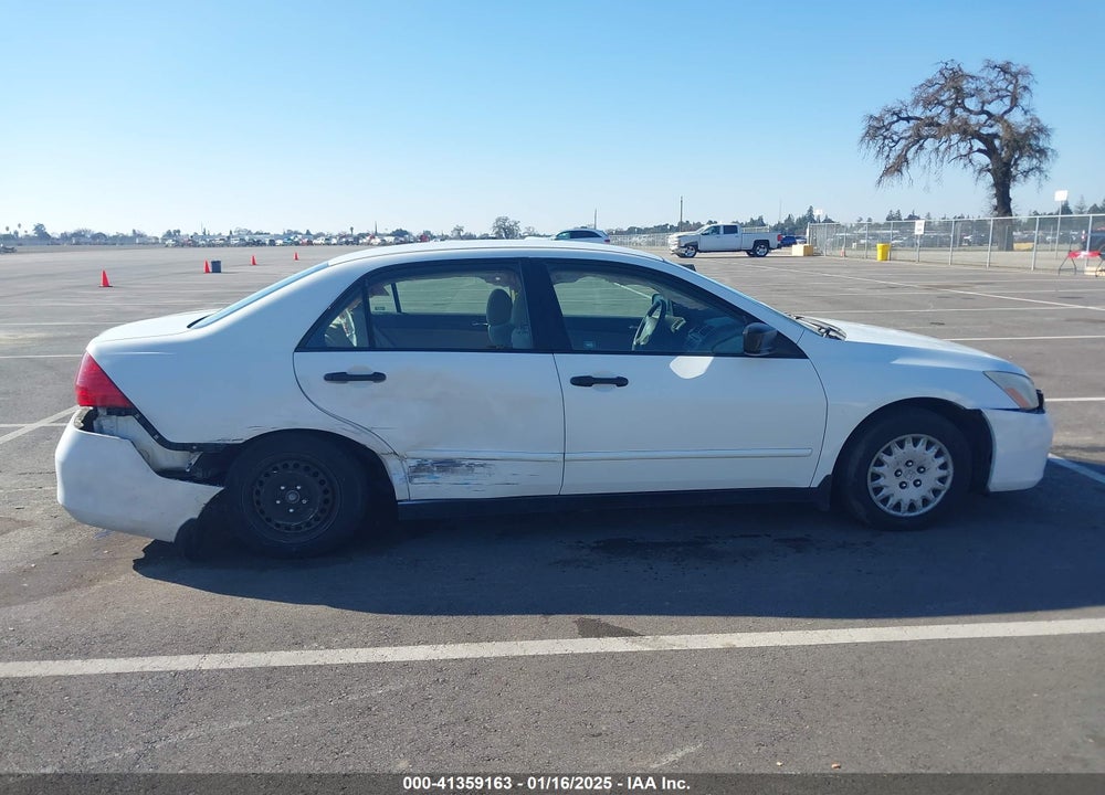 2007 HONDA ACCORD VIN: JHMCM56177C000812