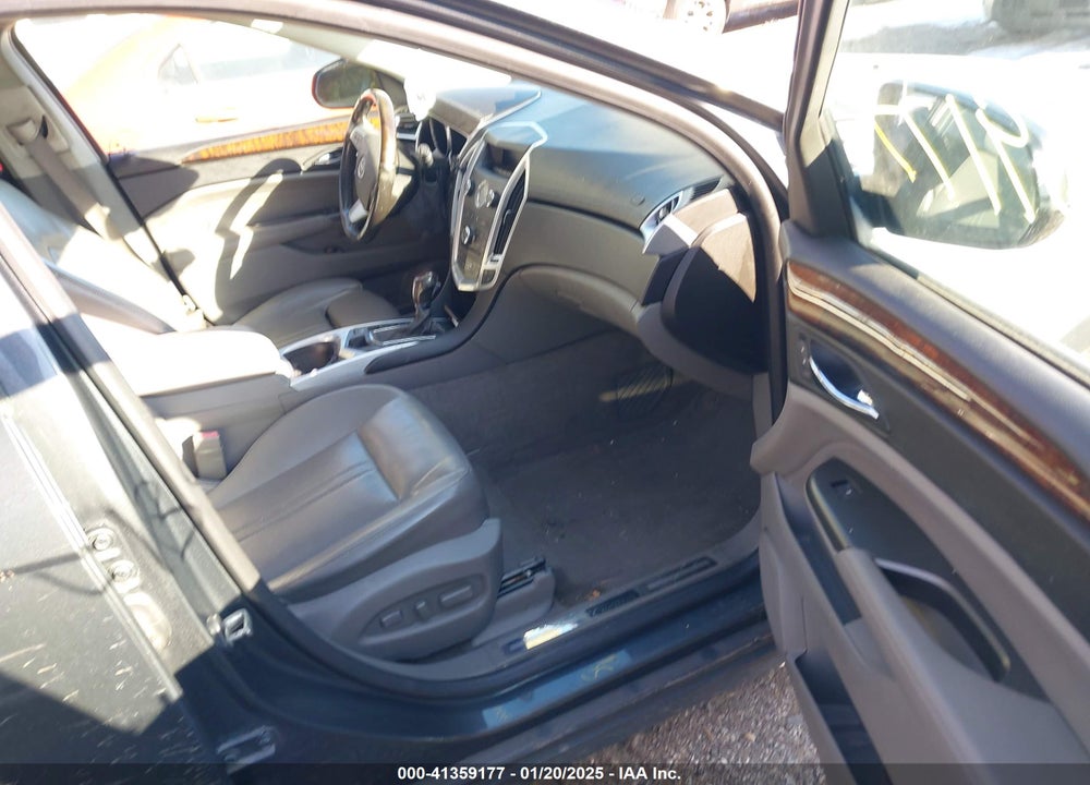 2012 CADILLAC SRX LUXURY COLLECTION VIN: 3GYFNAE32CS631912