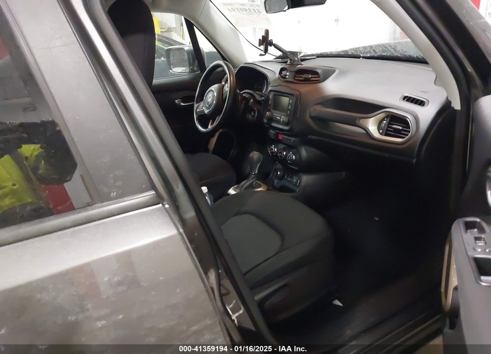 2017 JEEP RENEGADE LATITUDE 4X4 VIN: ZACCJBBB0HPG36072