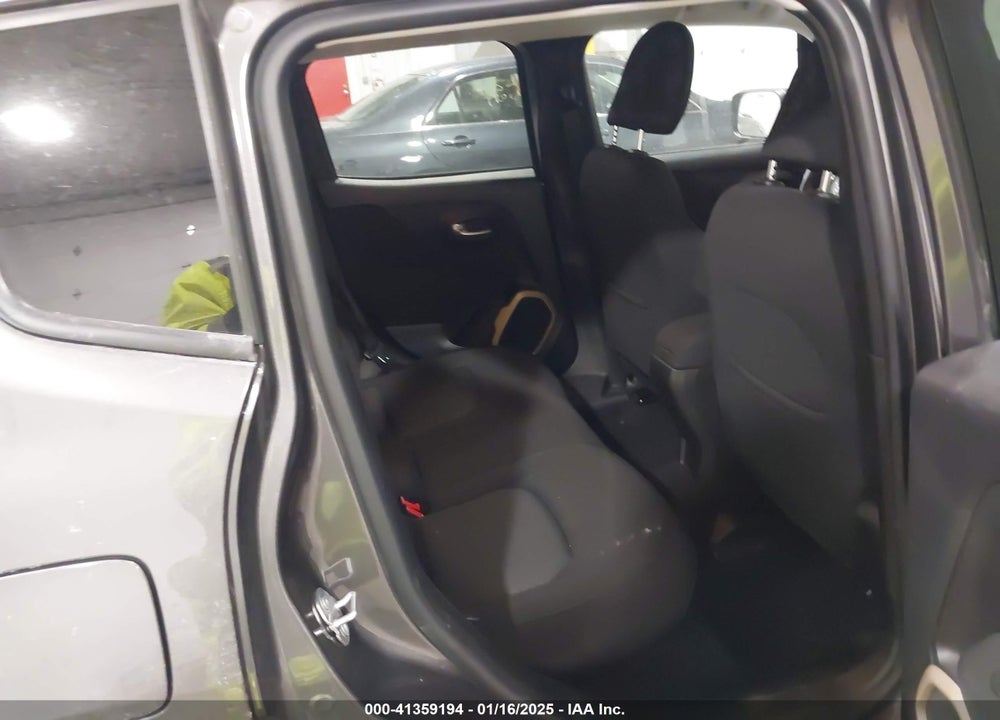 2017 JEEP RENEGADE LATITUDE 4X4 VIN: ZACCJBBB0HPG36072
