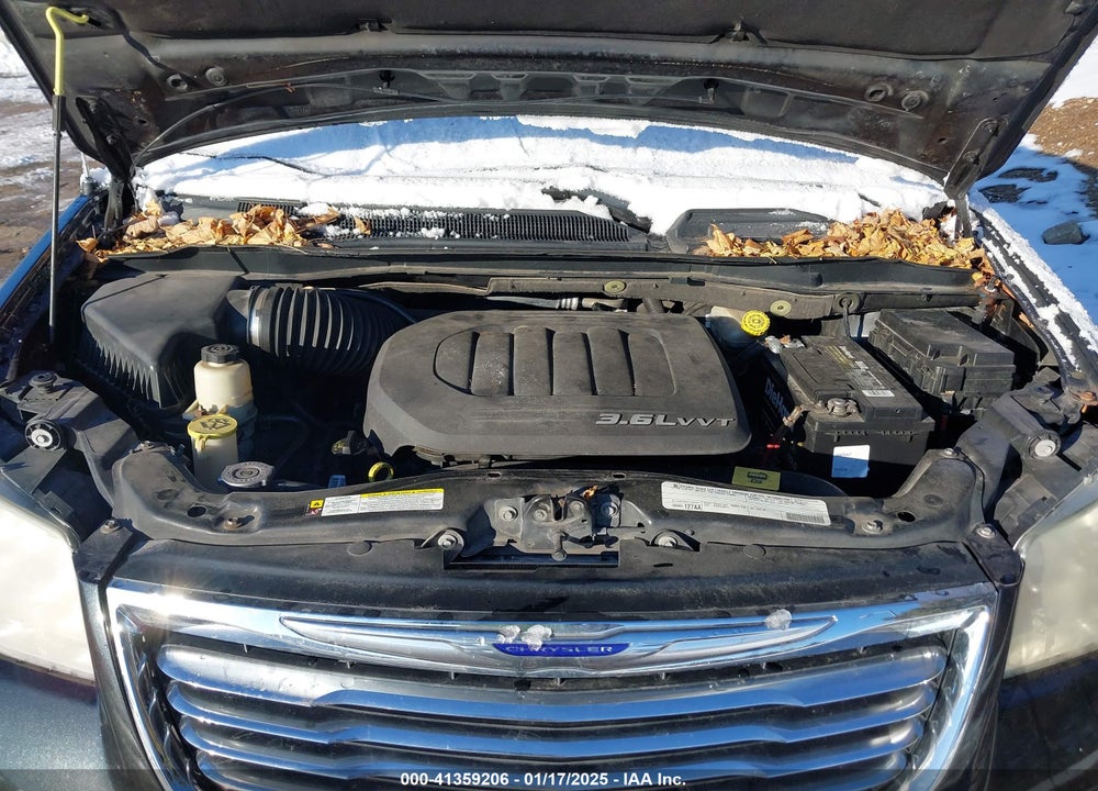 2011 CHRYSLER TOWN & COUNTRY TOURING-L VIN: 2A4RR8DG5BR714079