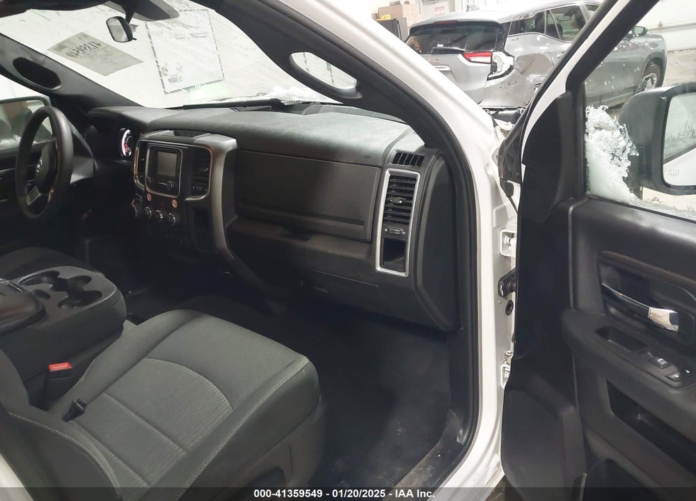 2024 RAM 1500 CLASSIC VIN: 1C6RR7LG7RS148377