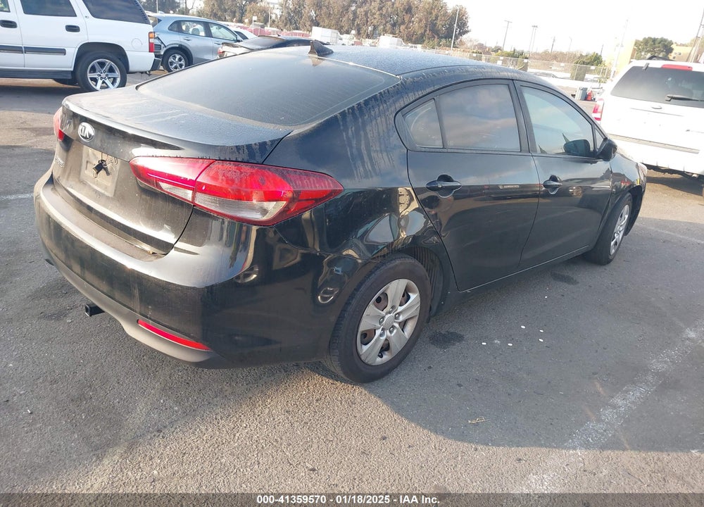 2018 KIA FORTE LX VIN: 3KPFK4A77JE168623