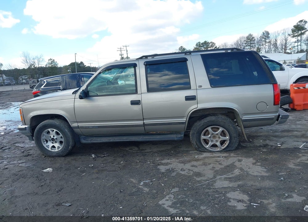 1999 GMC YUKON SLE VIN: 1GKEK13R8XJ804104