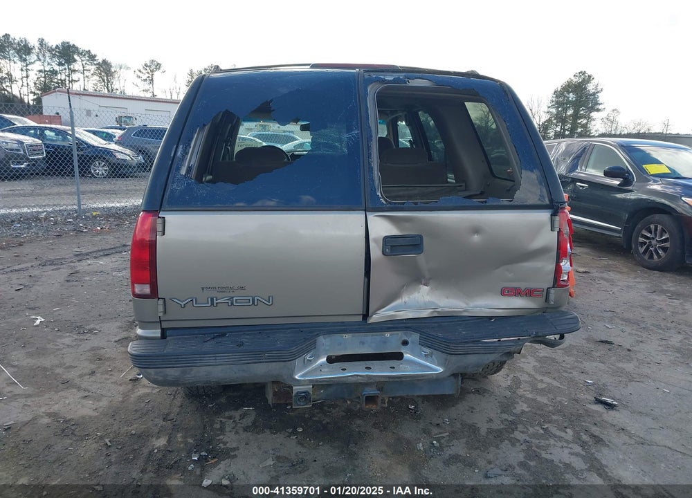 1999 GMC YUKON SLE VIN: 1GKEK13R8XJ804104