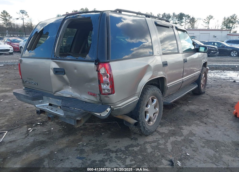 1999 GMC YUKON SLE VIN: 1GKEK13R8XJ804104