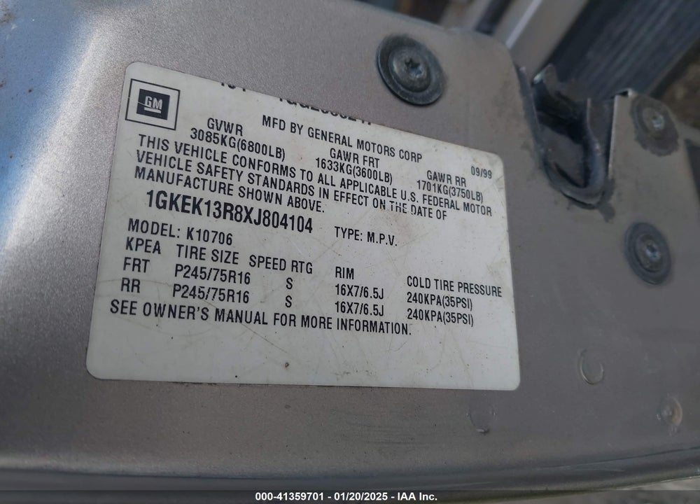 1999 GMC YUKON SLE VIN: 1GKEK13R8XJ804104