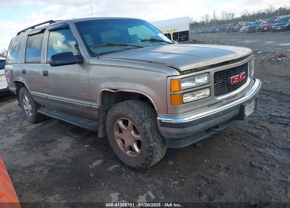 1999 GMC YUKON SLE VIN: 1GKEK13R8XJ804104