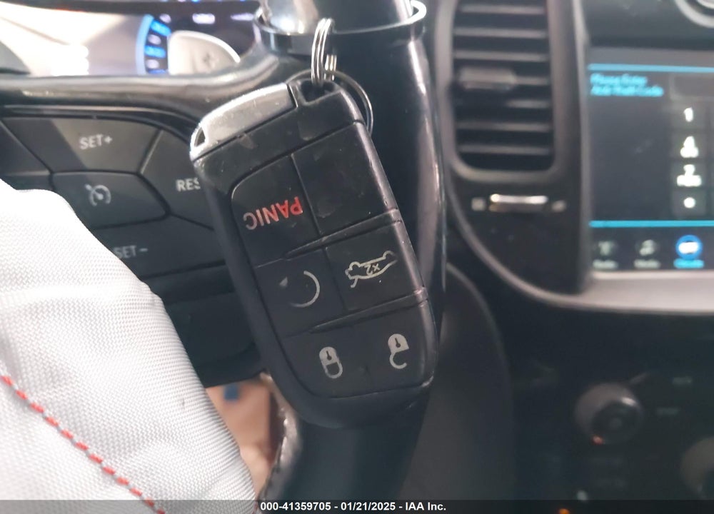 2019 CHRYSLER 300 VIN: 2C3CCABG6KH515950