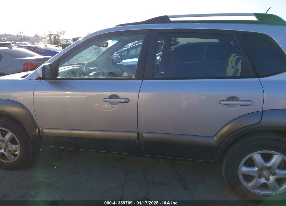 2005 HYUNDAI TUCSON GLS/LX VIN: KM8JN12D45U096898