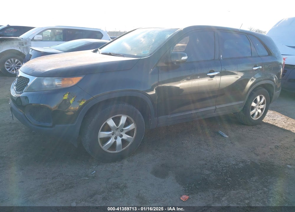 2011 KIA SORENTO LX VIN: 5XYKT3A19BG106260