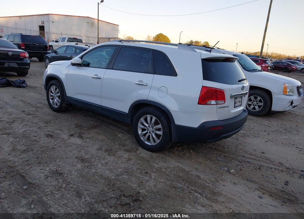 2011 KIA SORENTO EX V6 VIN: 5XYKU4A28BG034303