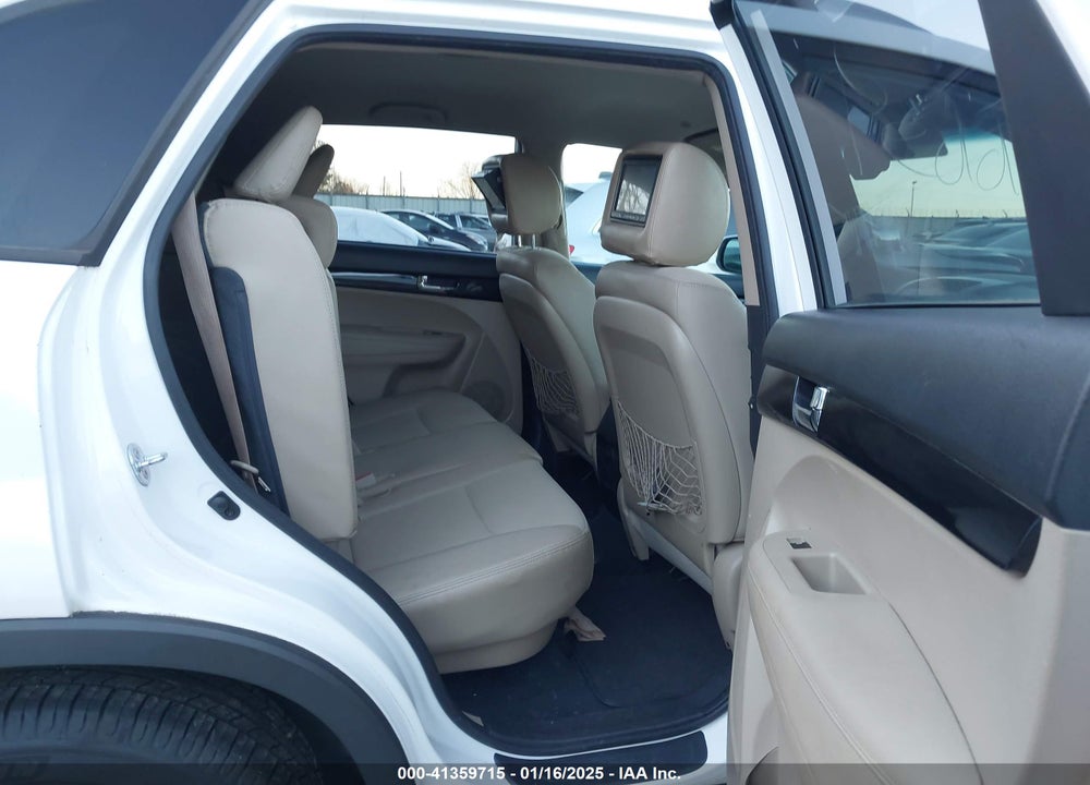 2011 KIA SORENTO EX V6 VIN: 5XYKU4A28BG034303