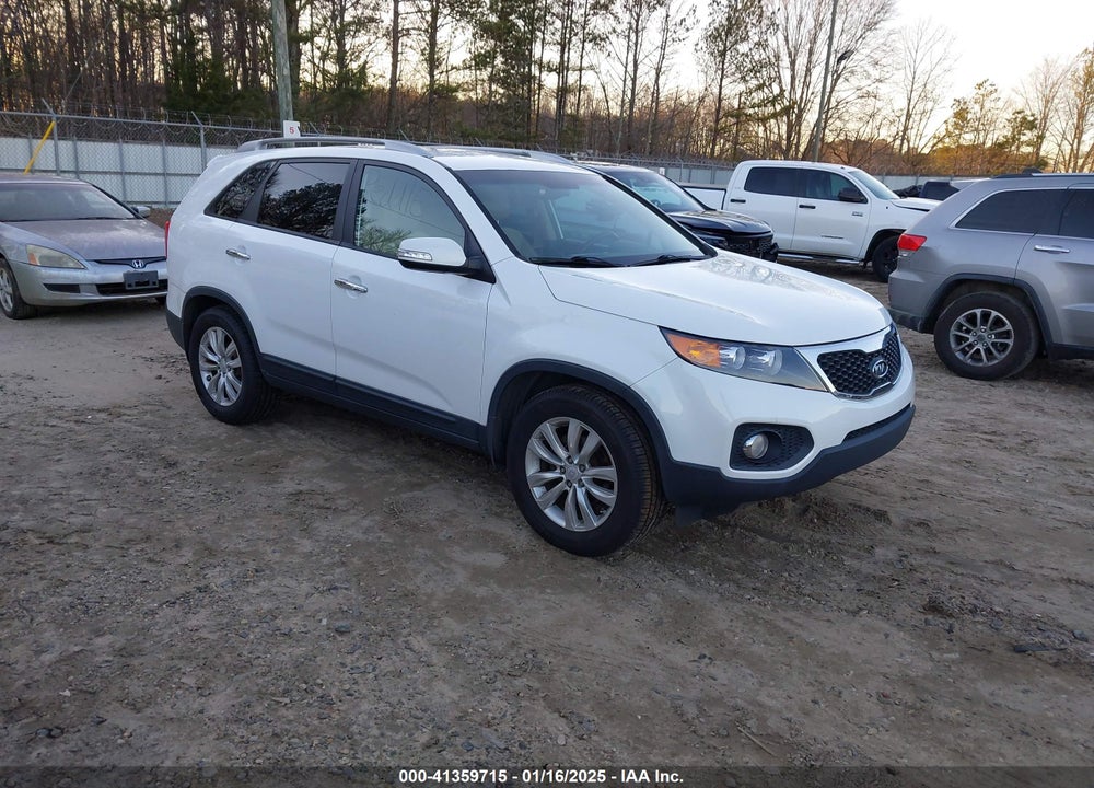 2011 KIA SORENTO EX V6 VIN: 5XYKU4A28BG034303