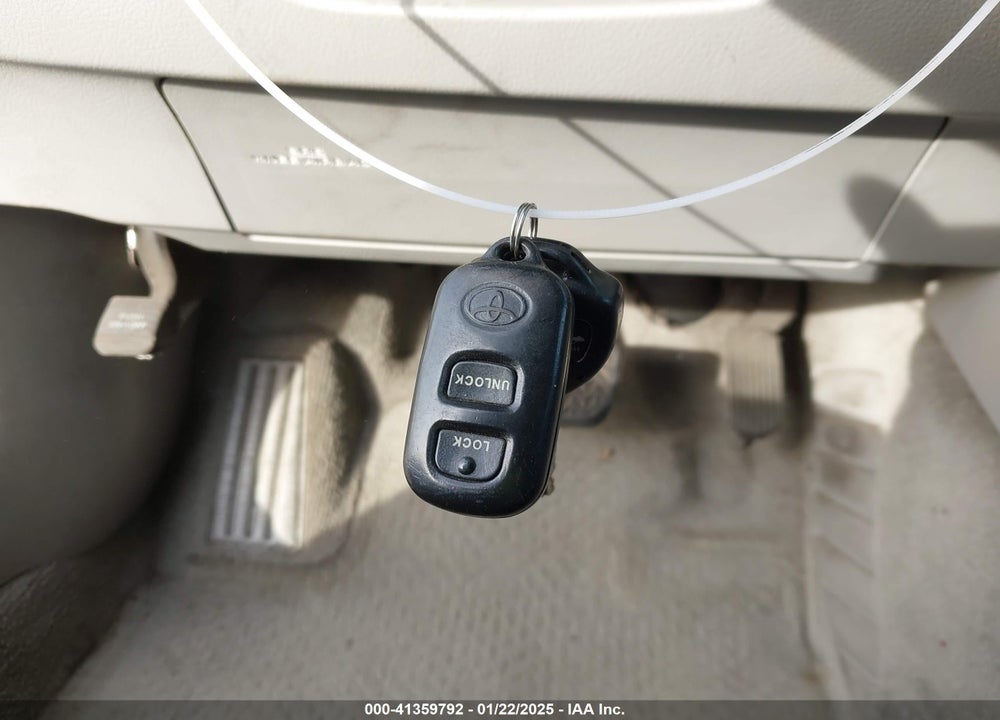 2010 TOYOTA CAMRY LE VIN: 4T4BF3EK2AR077192