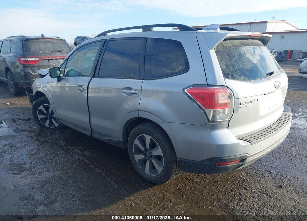 2017 SUBARU FORESTER 2.5I PREMIUM VIN: JF2SJAEC8HH458687