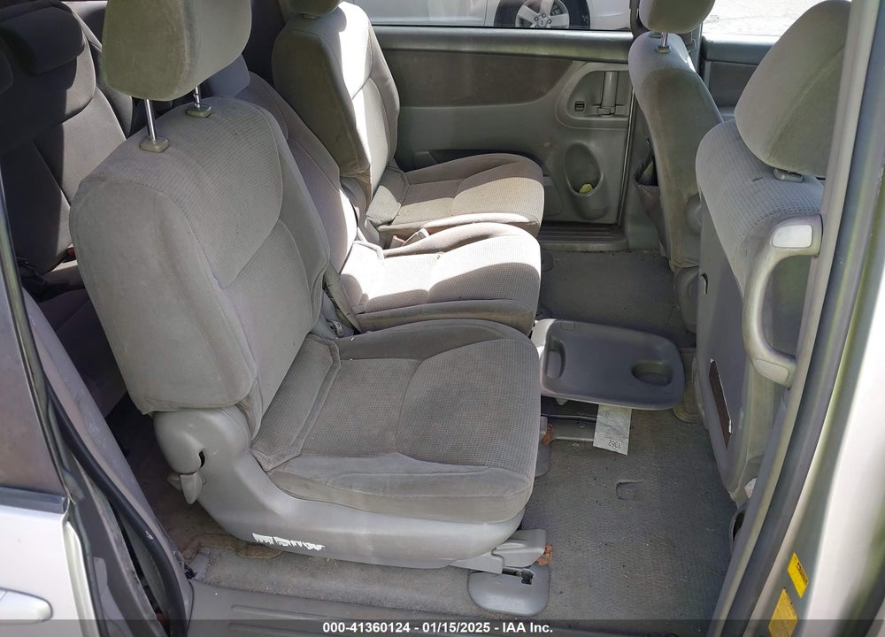 2004 TOYOTA SIENNA LE VIN: 5TDZA23C94S145756